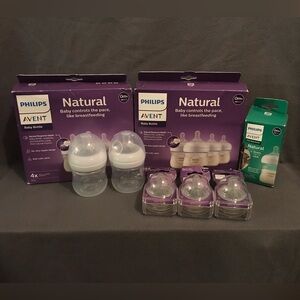 NEW Philips Avent Natural 4oz Baby Bottle Bundle